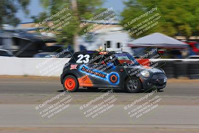 media/Oct-02-2022-24 Hours of Lemons (Sun) [[cb81b089e1]]/1020am (Front Straight)/